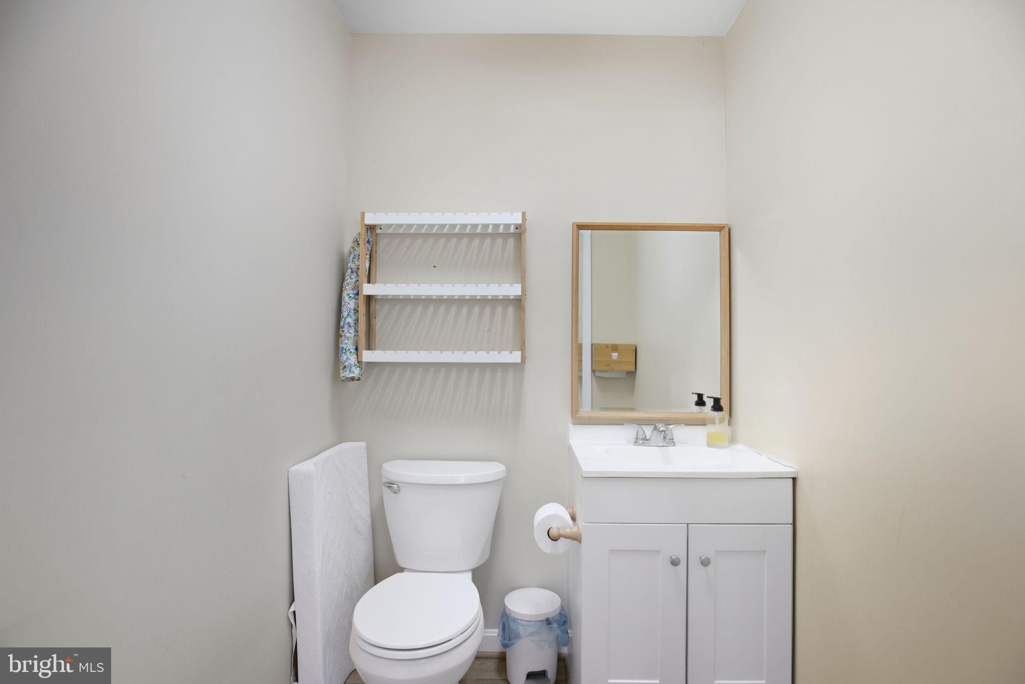 GOLDEN BEACH - Residential