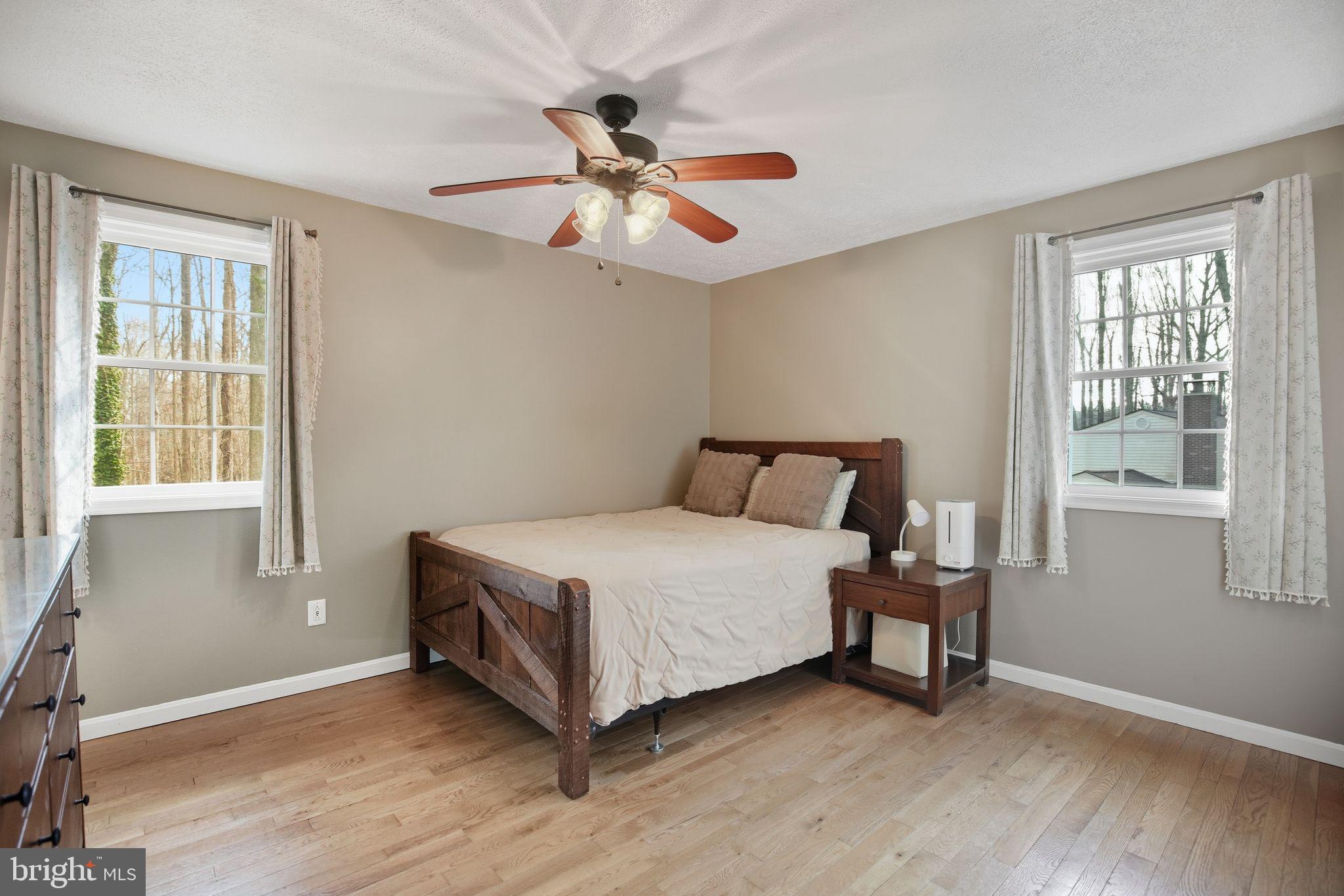 GOLDEN BEACH - Residential