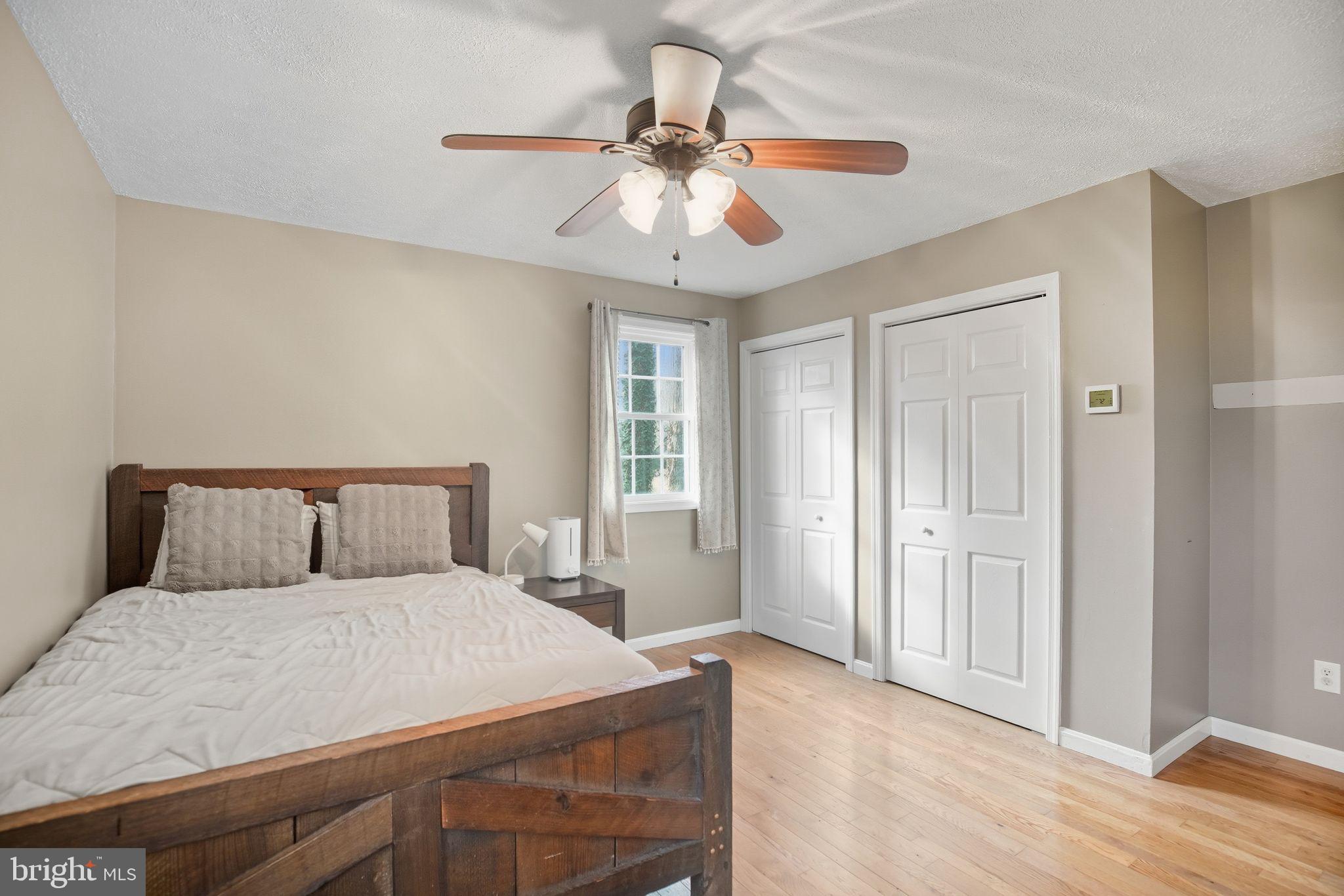 GOLDEN BEACH - Residential