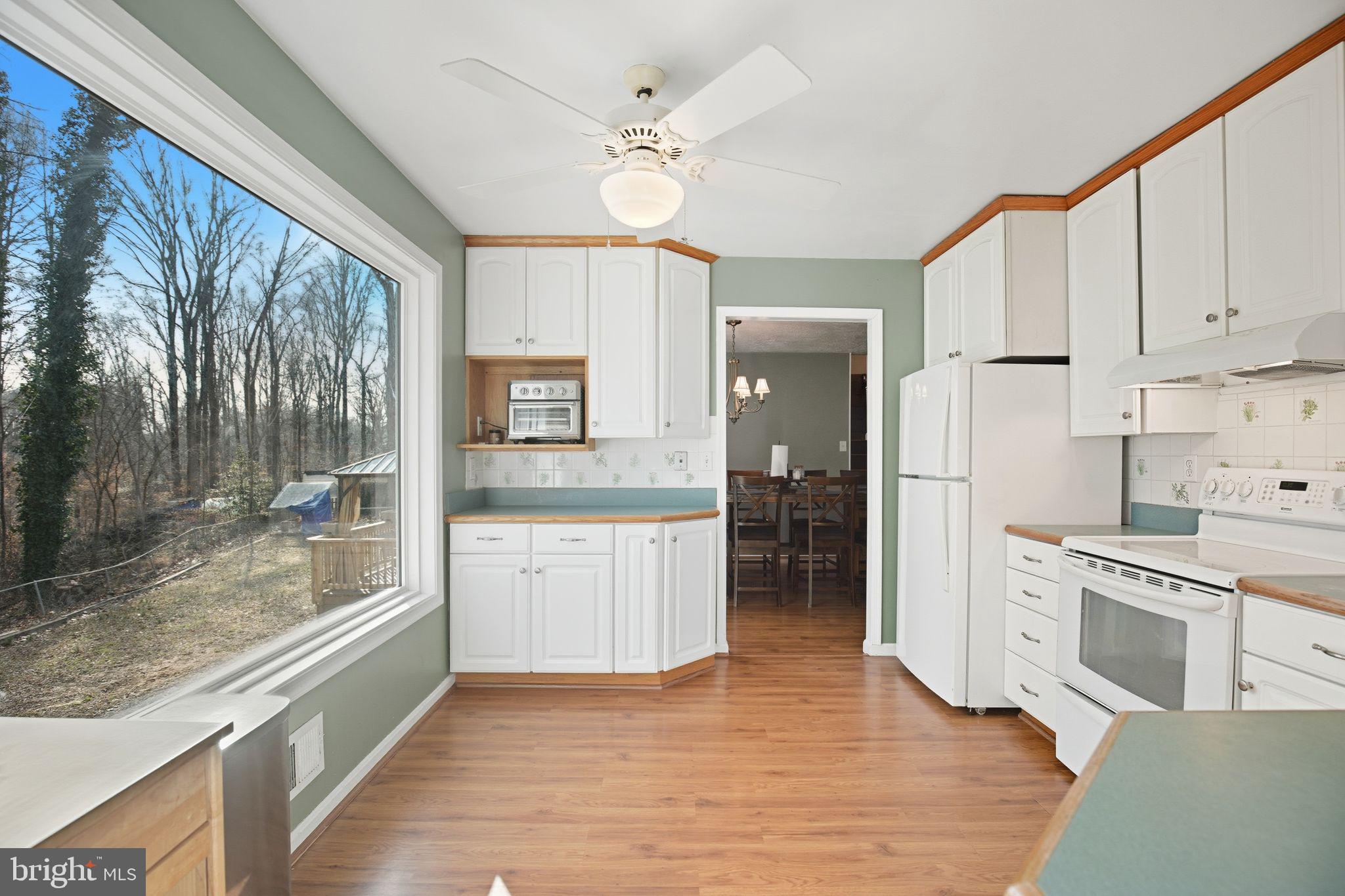 GOLDEN BEACH - Residential