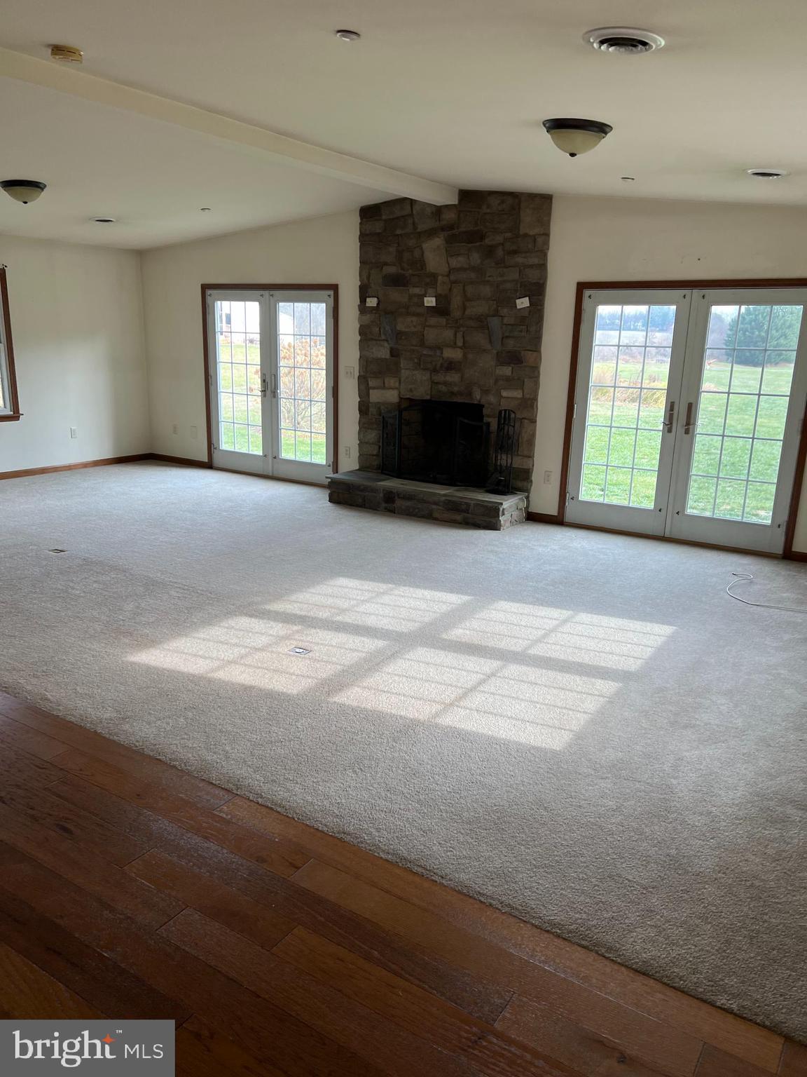 MANORWOOD - Residential Lease