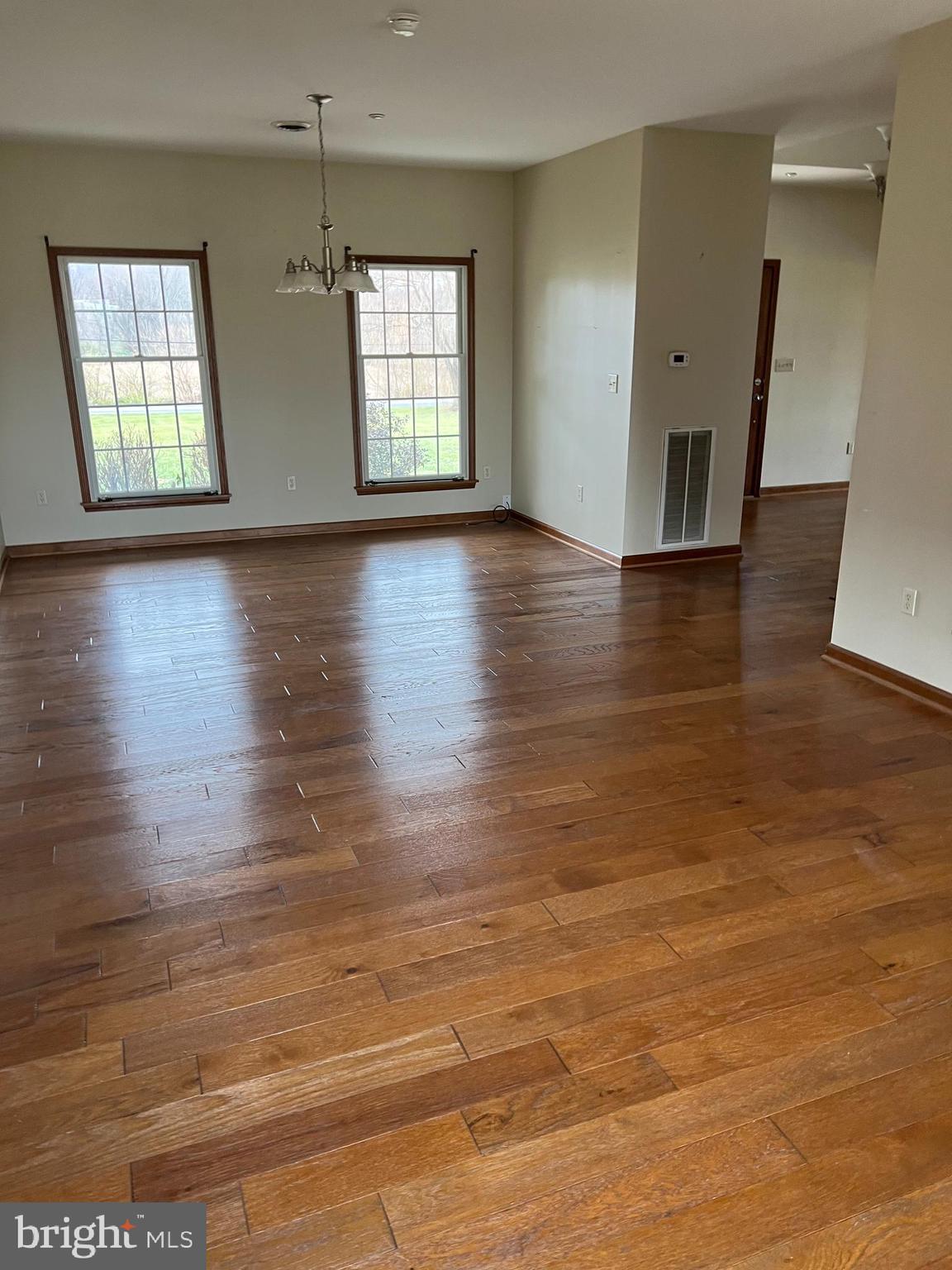 MANORWOOD - Residential Lease