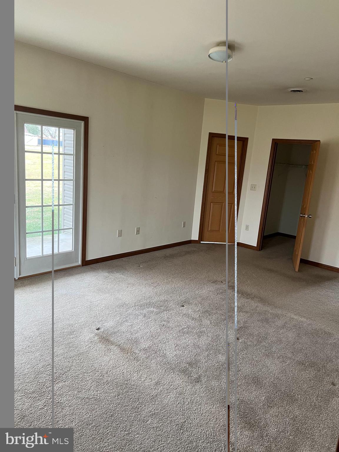 MANORWOOD - Residential Lease