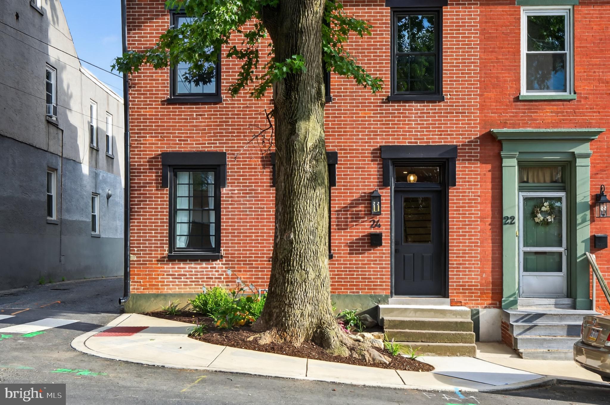 24 E FARNUM STREET
