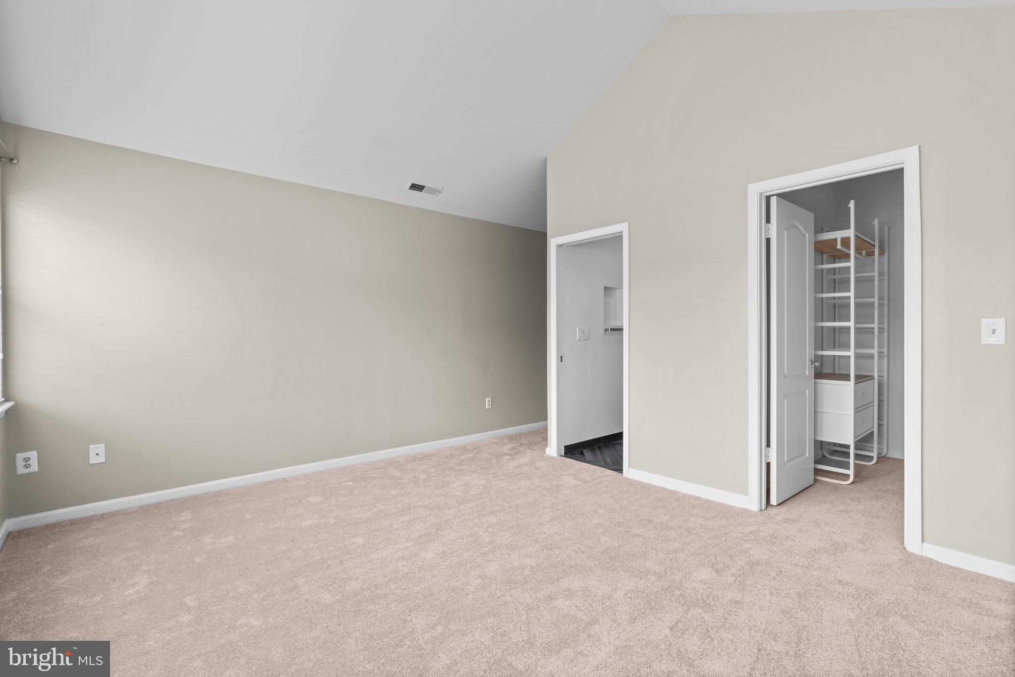 MONTGOMERY RUN - Residential