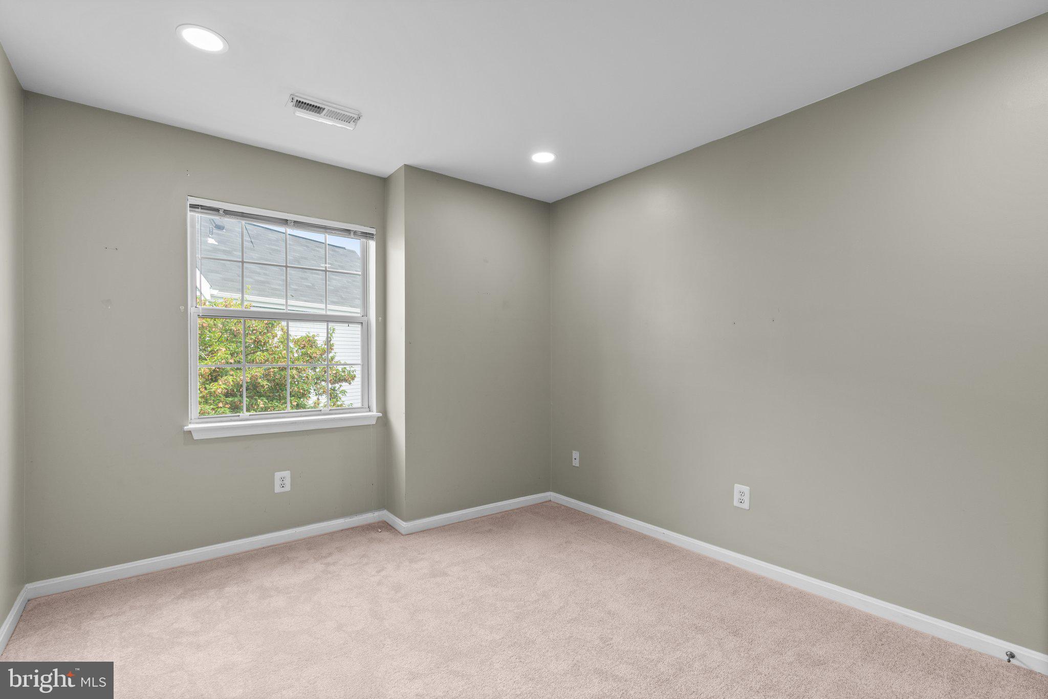 MONTGOMERY RUN - Residential