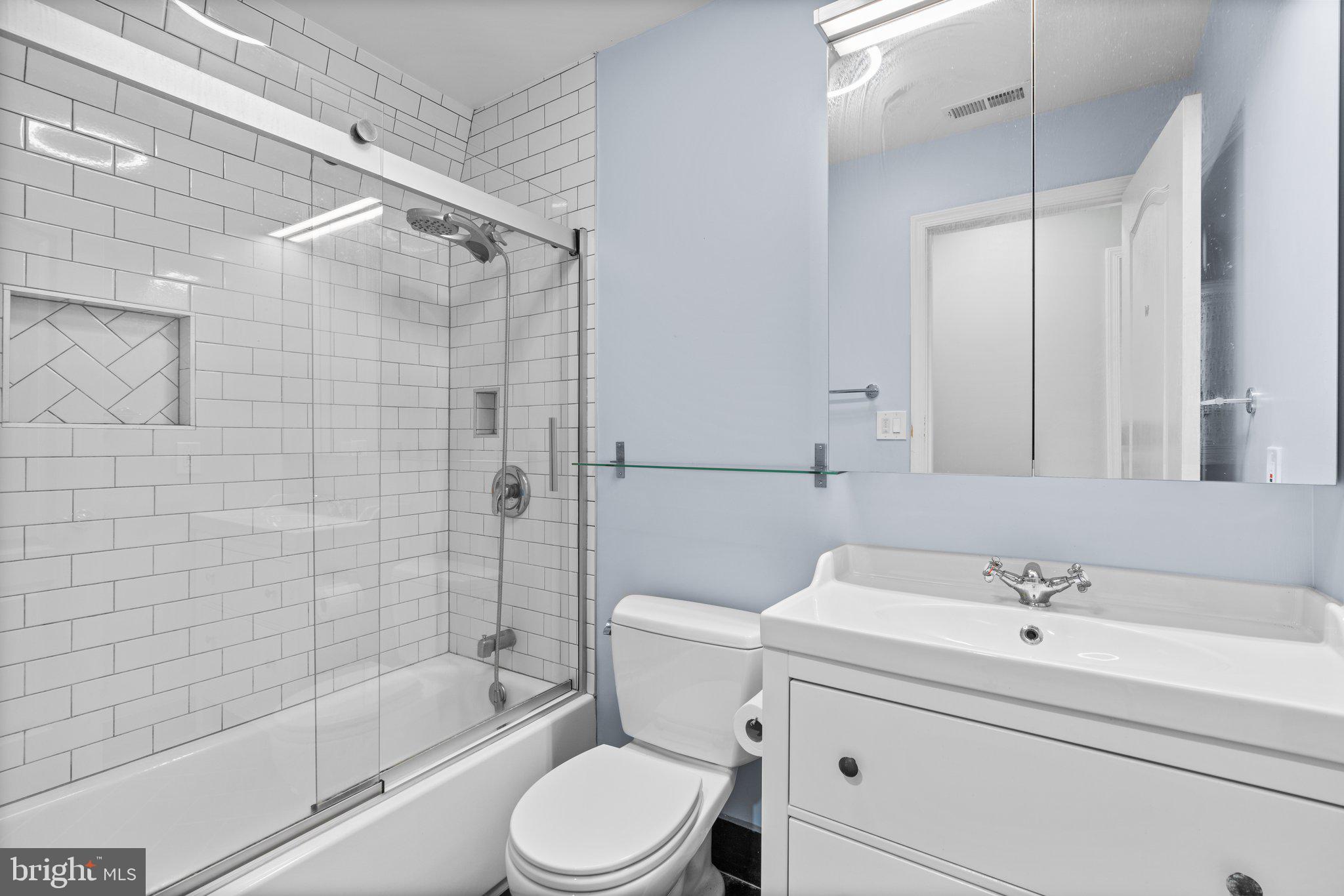 MONTGOMERY RUN - Residential