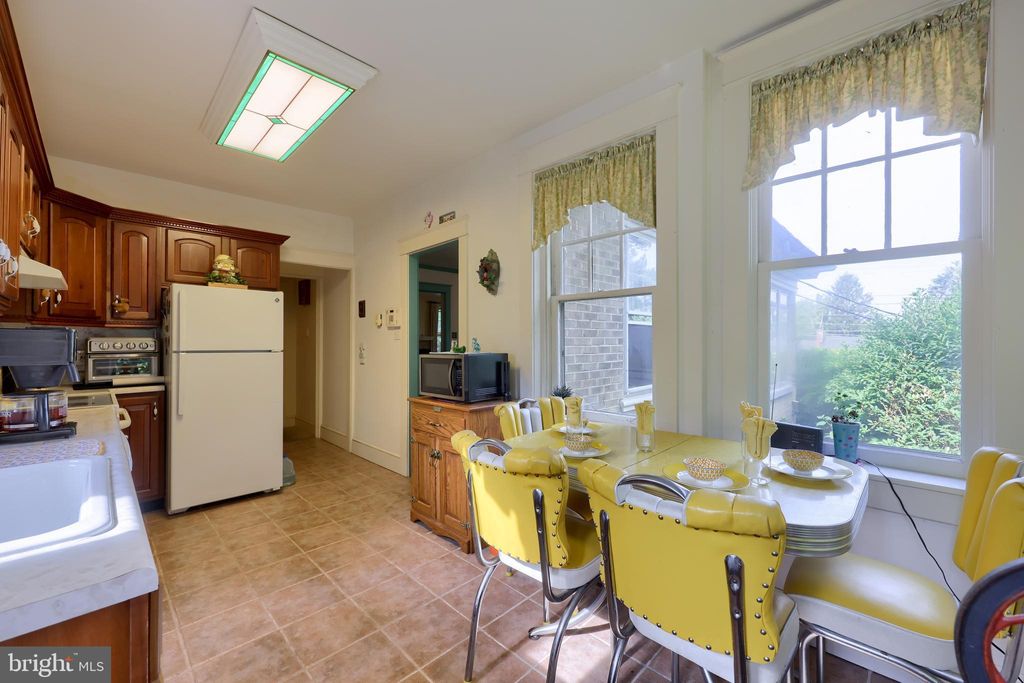 Photo of 1937 LITITZ PIKE, LANCASTER, PA 17601 (MLS # PALA2035978)