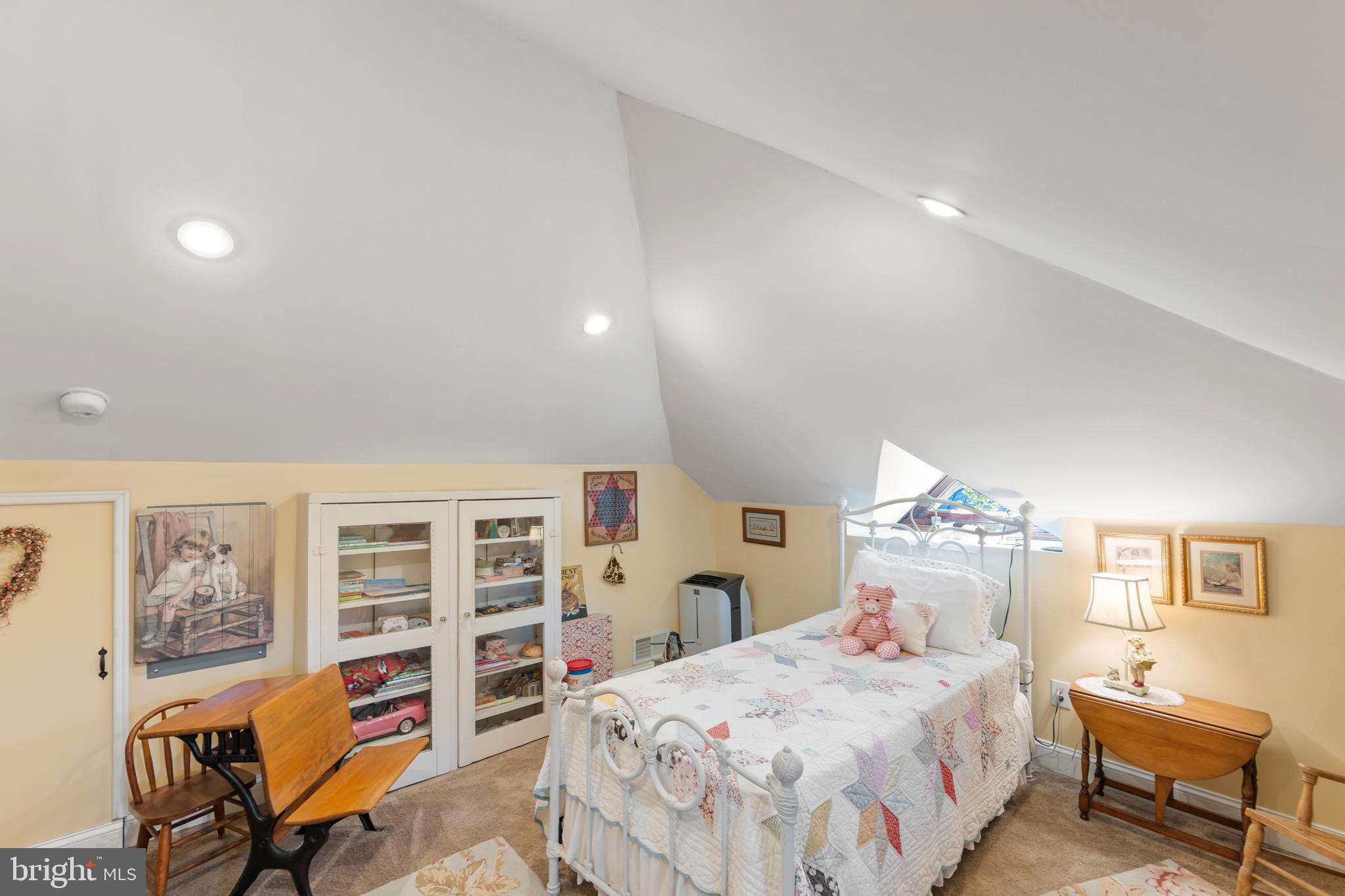 WINCHESTER CITY - Residential