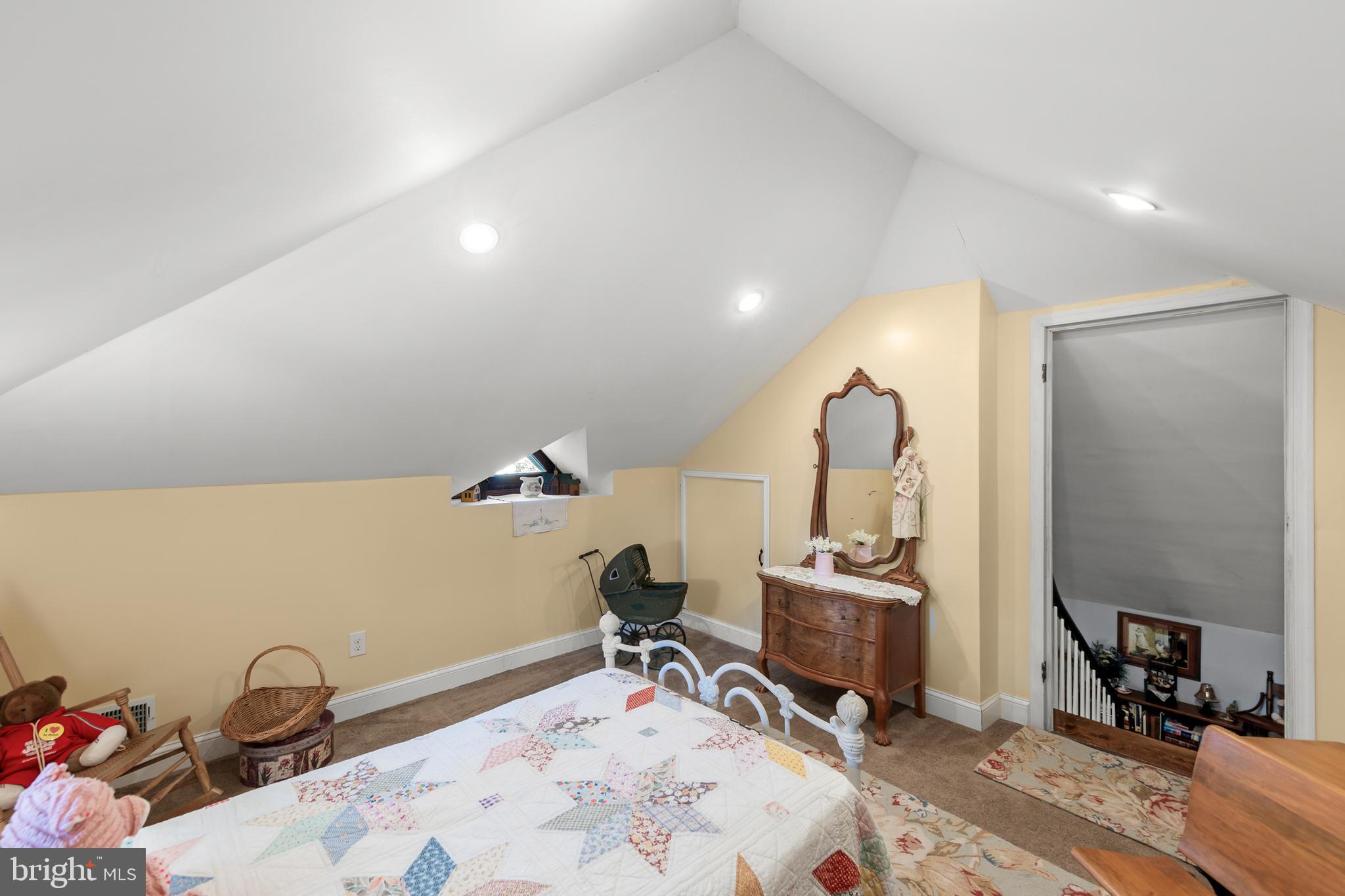 WINCHESTER CITY - Residential