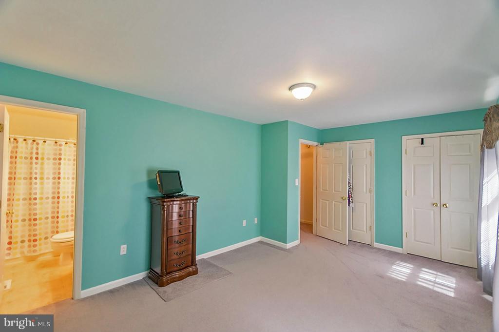 MADDEX FARM - Residential