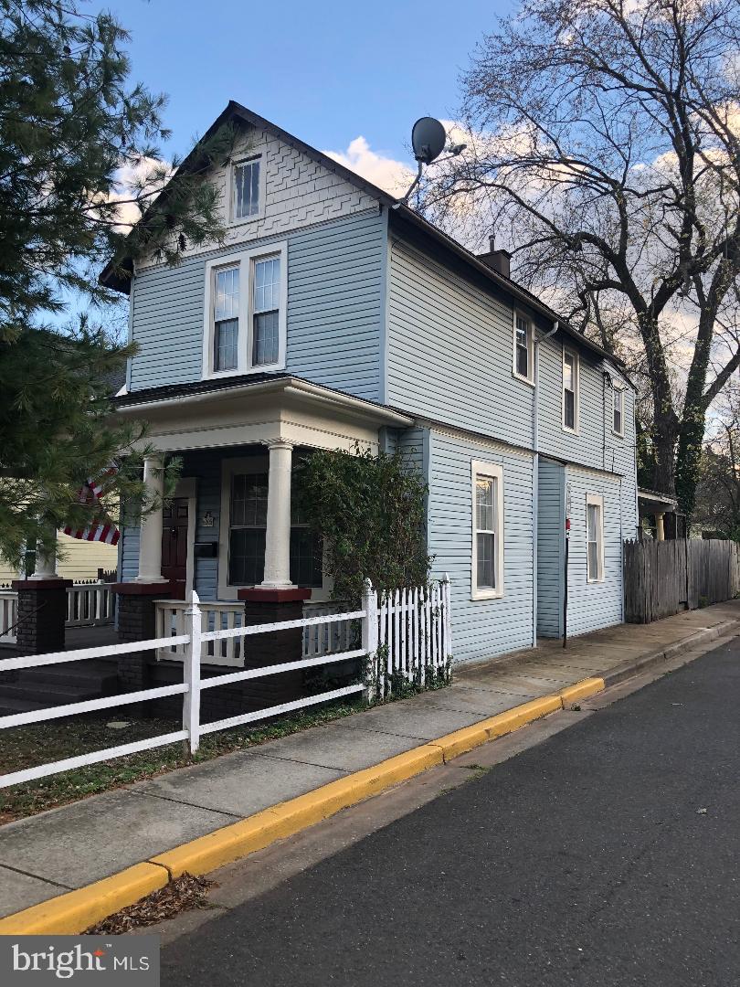 WINES & JOHNSONS 1ST ADD - Residential