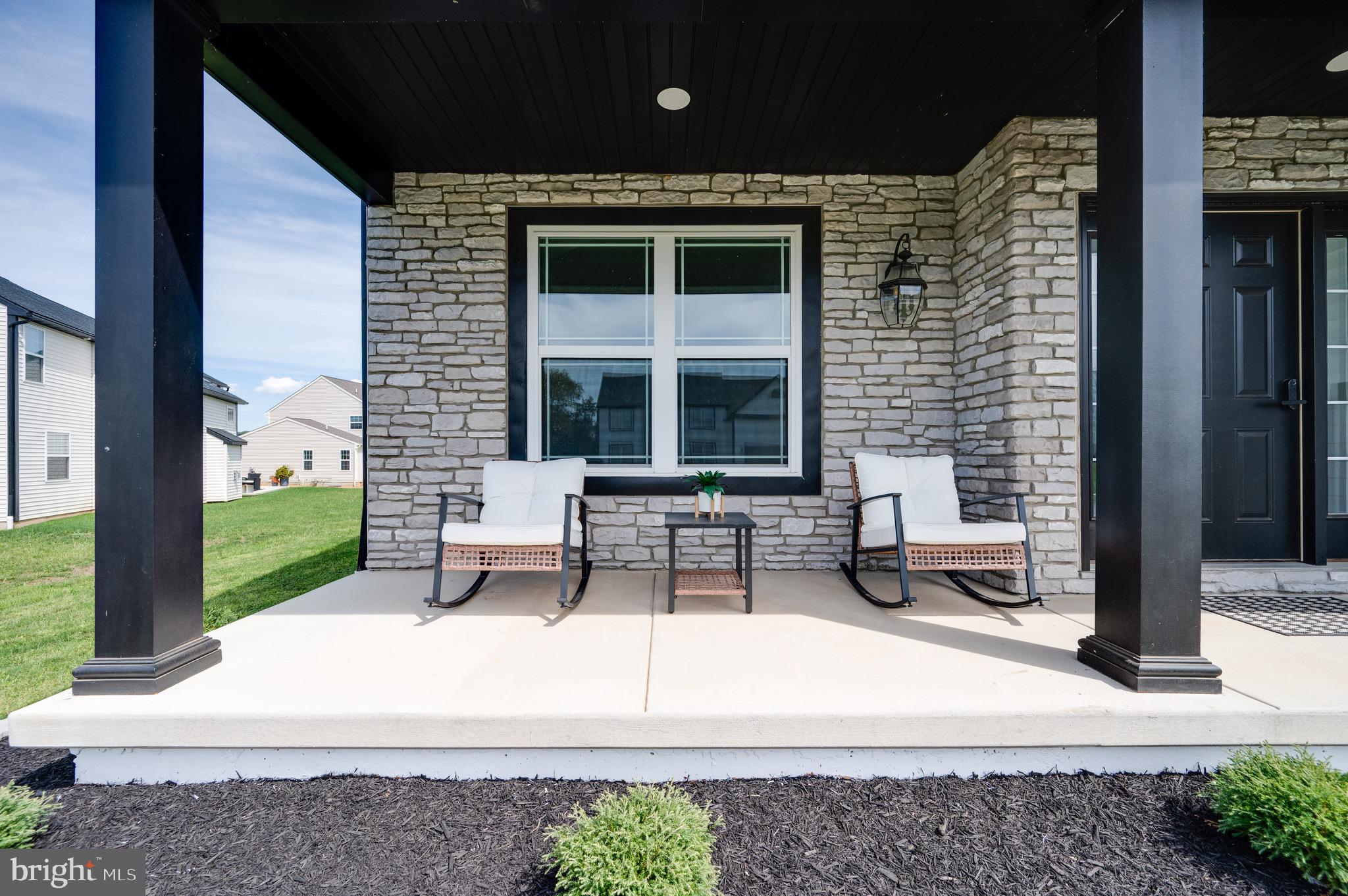 RIVER CREST - Residential