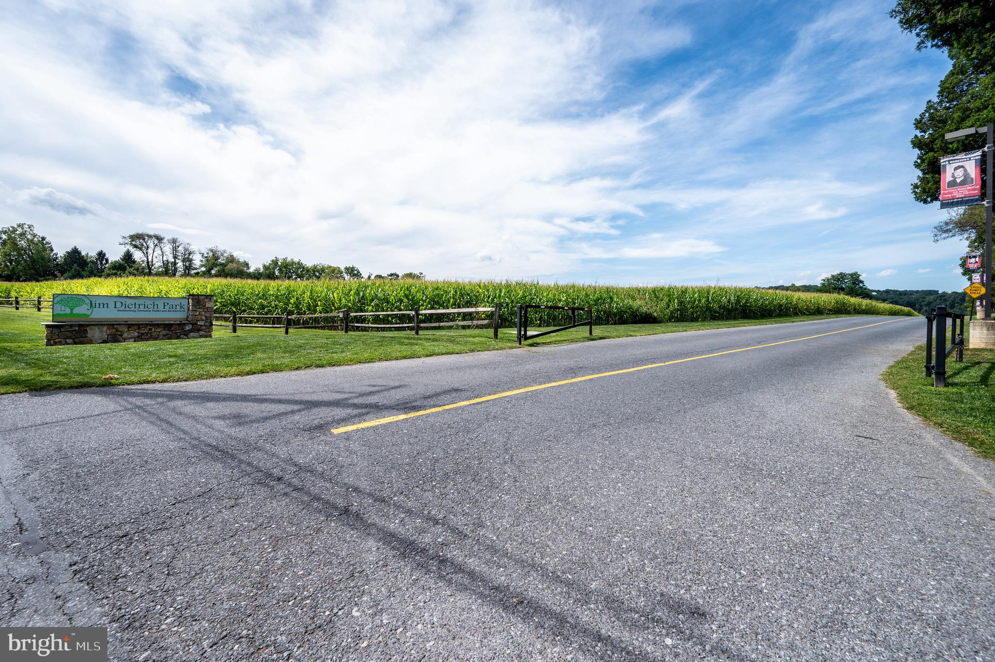 RIVER CREST - Residential