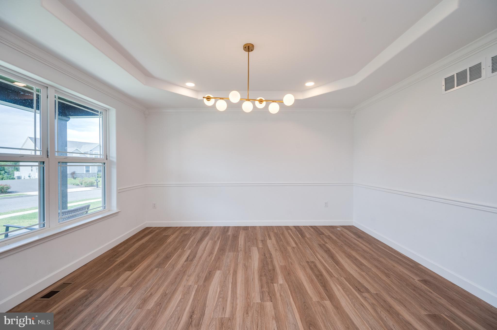 RIVER CREST - Residential