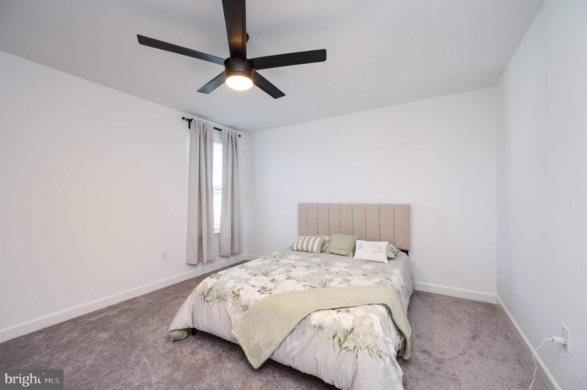 RIVER CREST - Residential