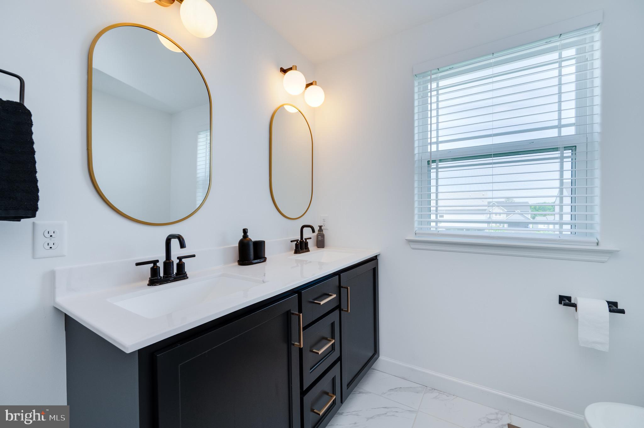 RIVER CREST - Residential