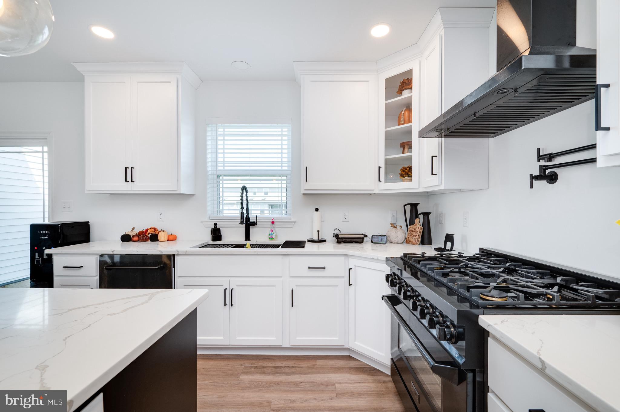 RIVER CREST - Residential