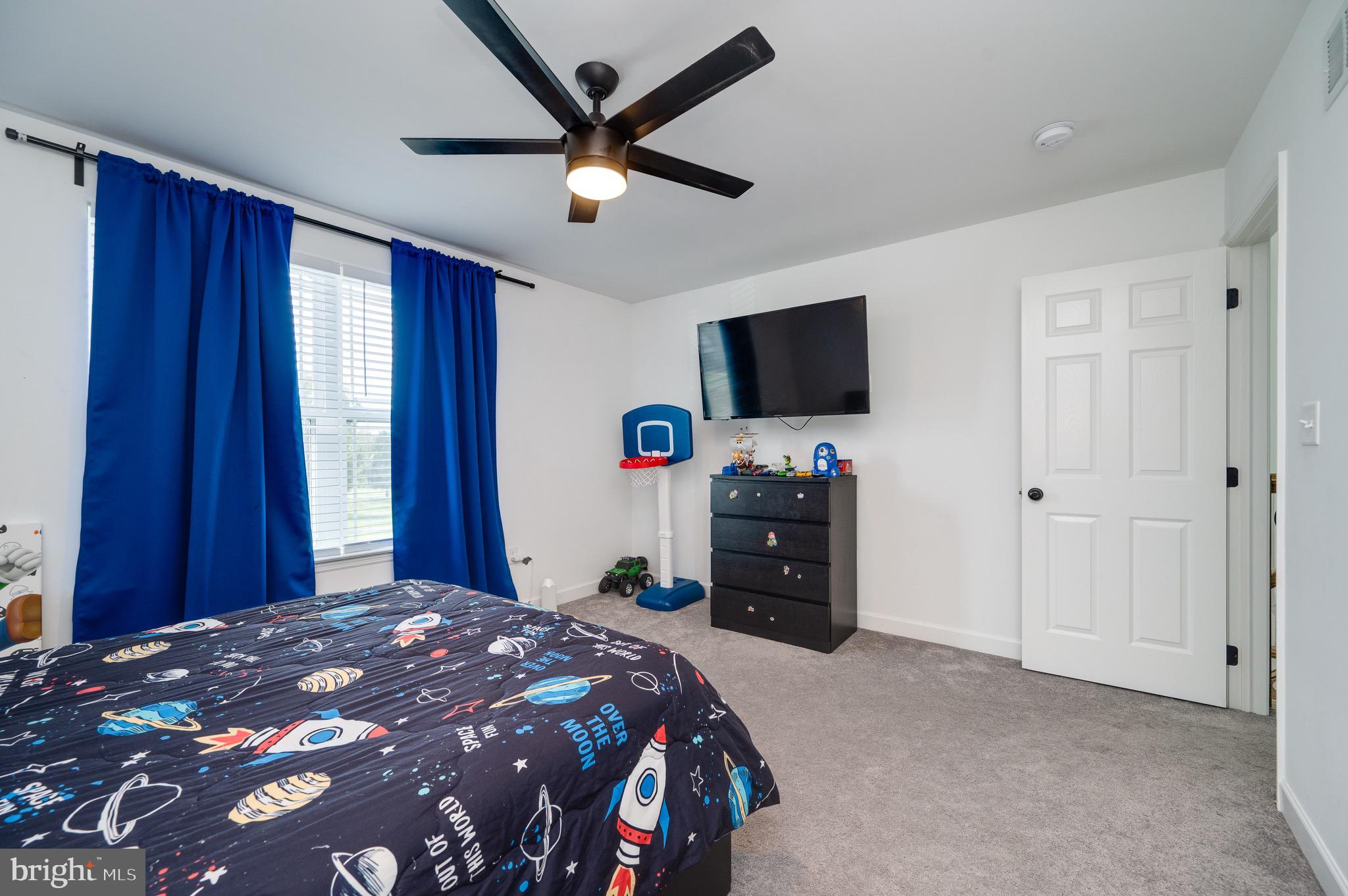 RIVER CREST - Residential