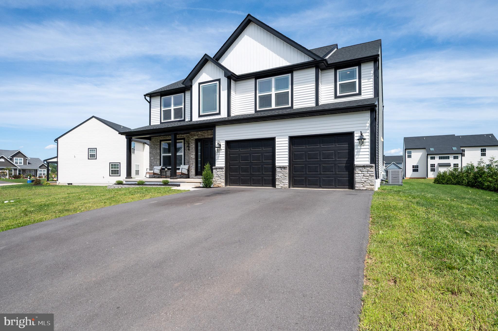 RIVER CREST - Residential