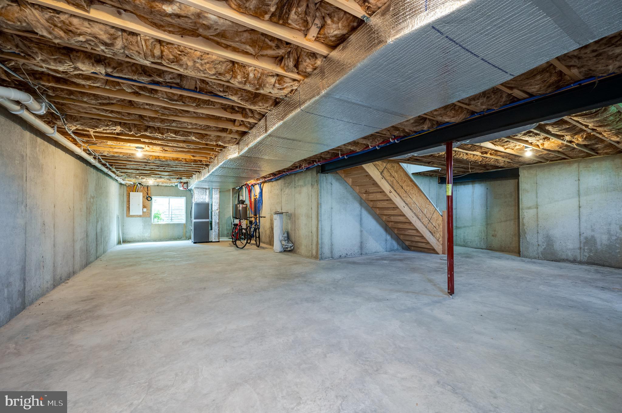 RIVER CREST - Residential