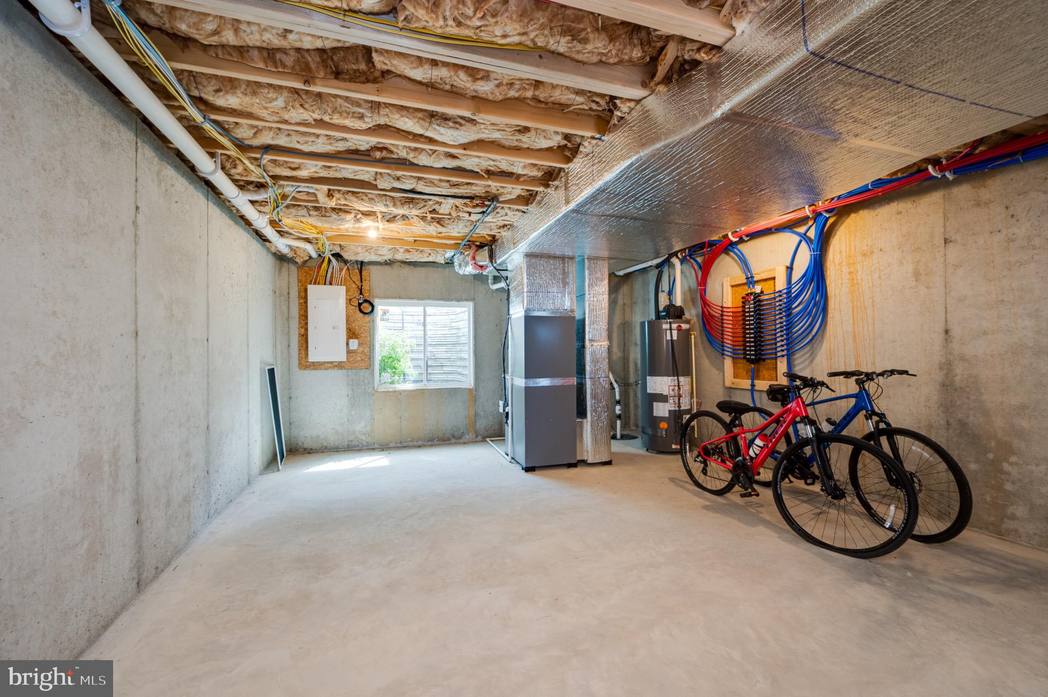 RIVER CREST - Residential