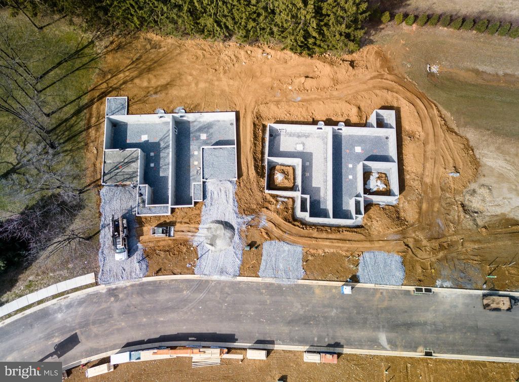 Photo of 1221 HERSHEY LN, LANCASTER, PA 17601 (MLS # PALA2019840)