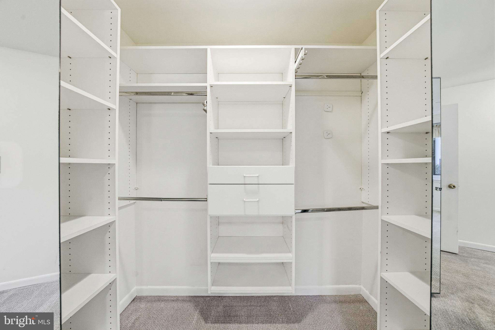 OAK HILL - Residential