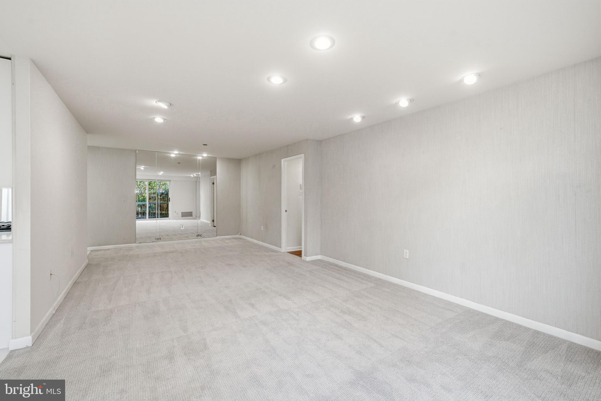 OAK HILL - Residential