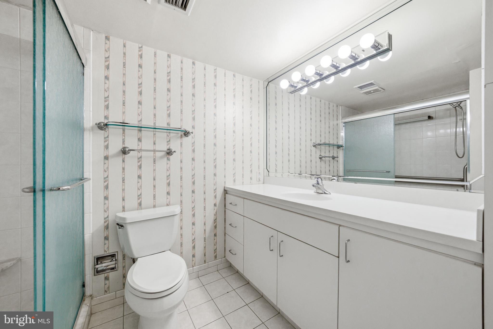 OAK HILL - Residential