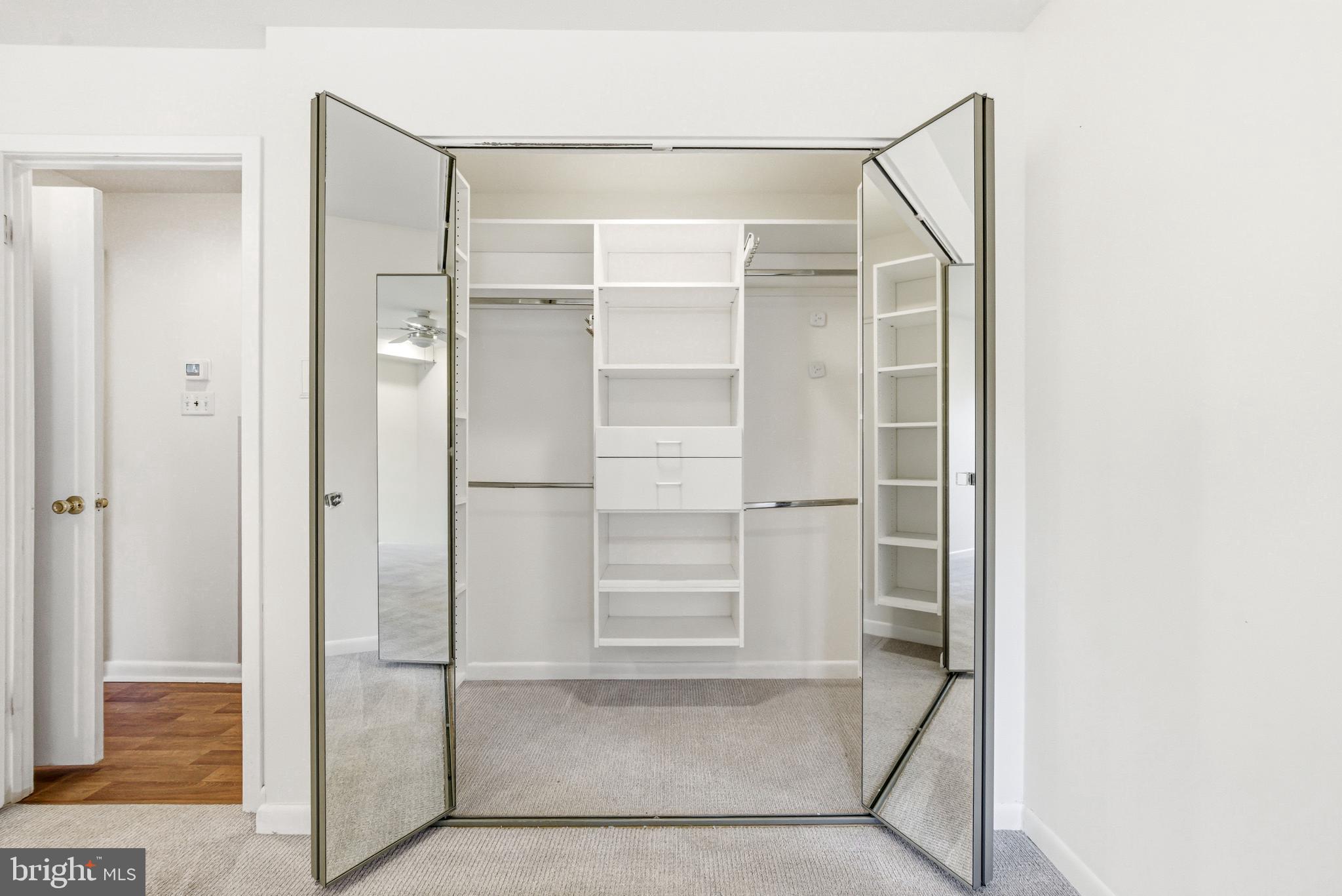 OAK HILL - Residential