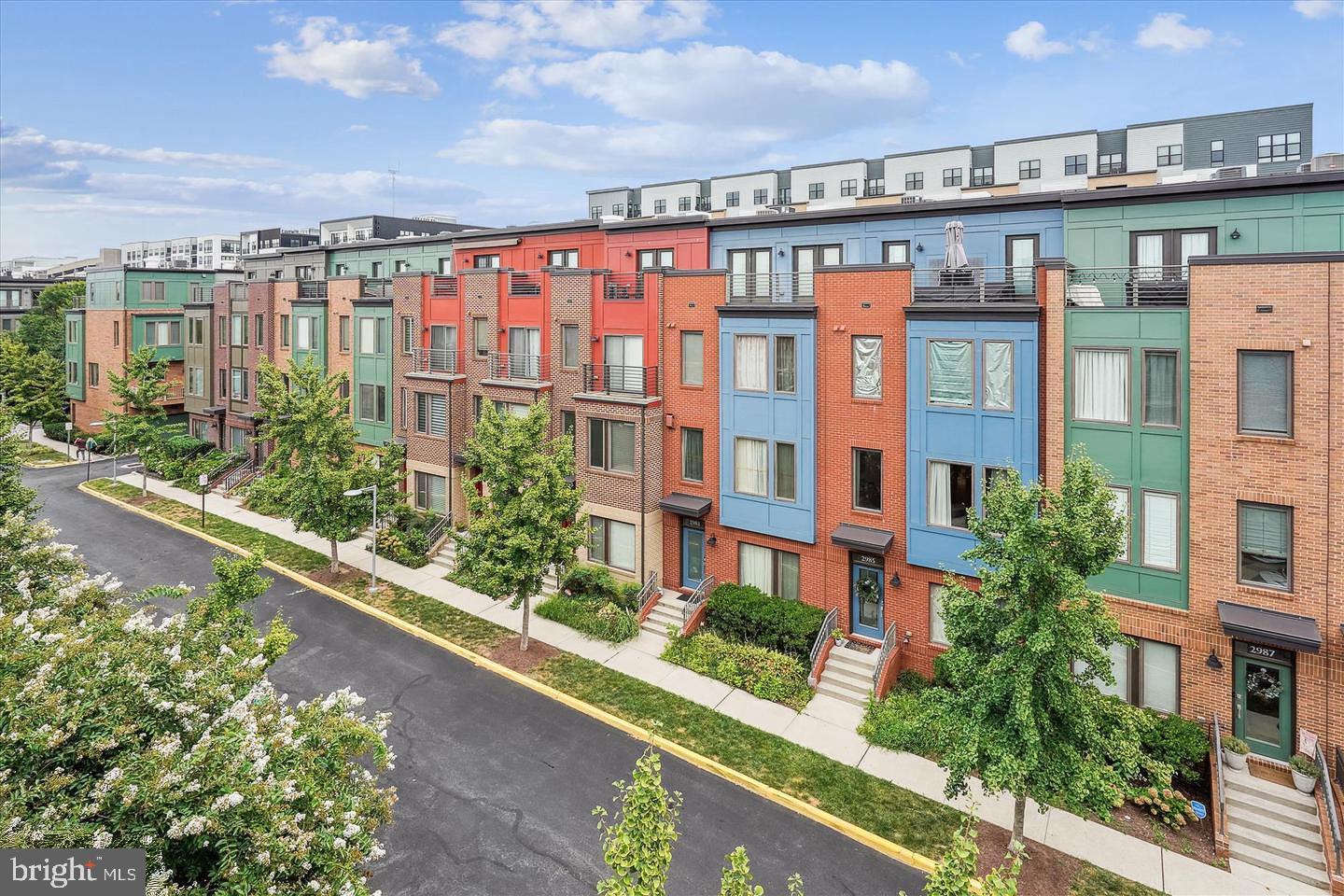 MOSAIC AT MERRIFIELD - Residential Lease