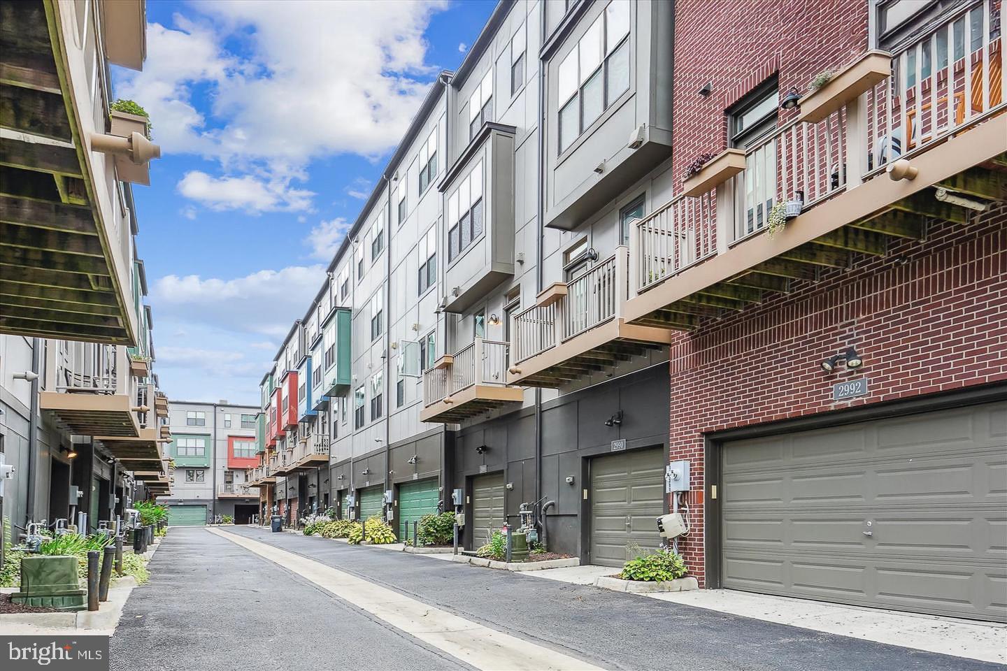 MOSAIC AT MERRIFIELD - Residential Lease