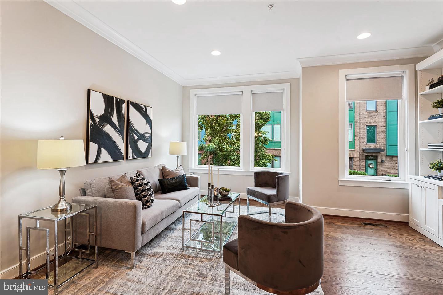 MOSAIC AT MERRIFIELD - Residential Lease