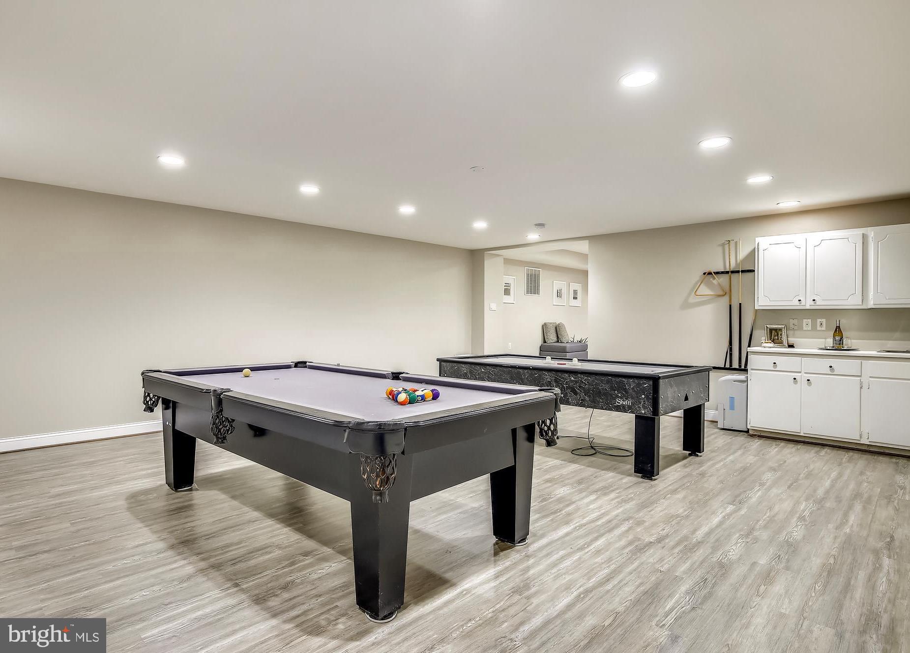 HOLMES RUN WOODS WEST - Residential