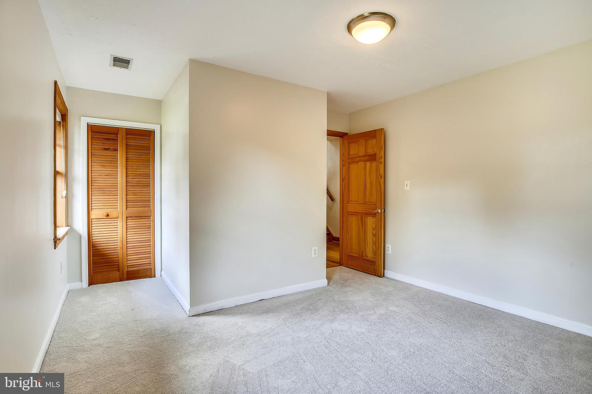 HOLMES RUN WOODS WEST - Residential