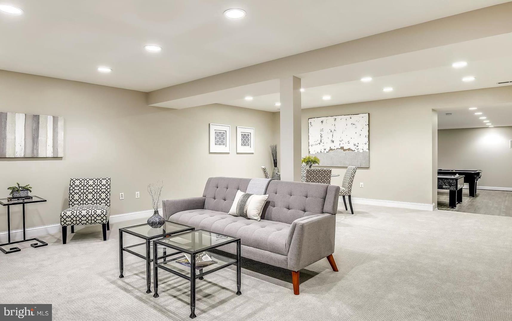 HOLMES RUN WOODS WEST - Residential