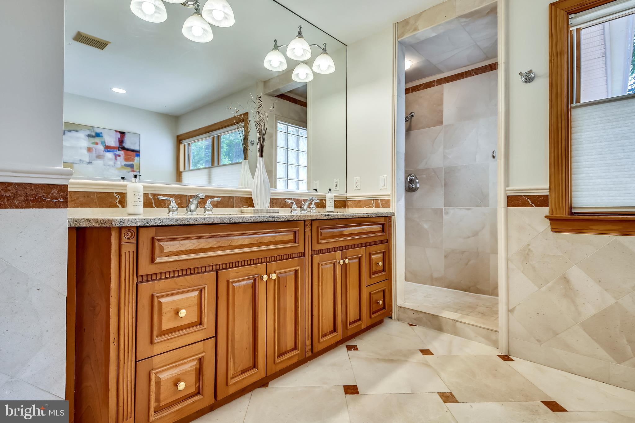 HOLMES RUN WOODS WEST - Residential