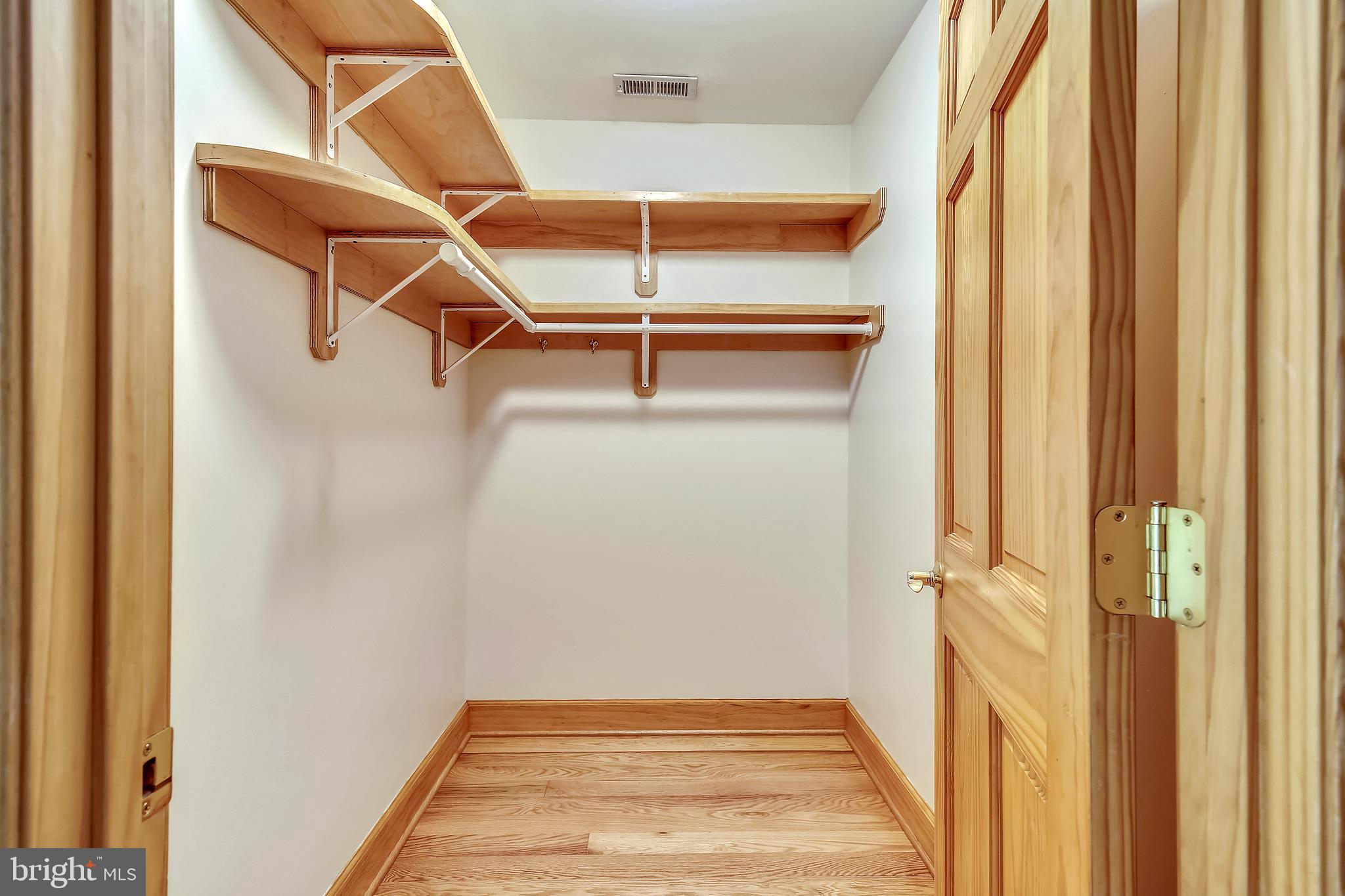 HOLMES RUN WOODS WEST - Residential