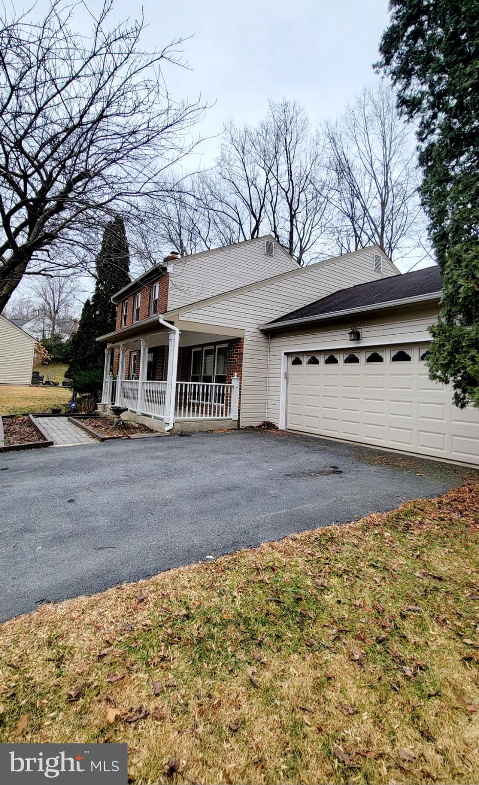 2205 BLUE VALLEY DRIVE