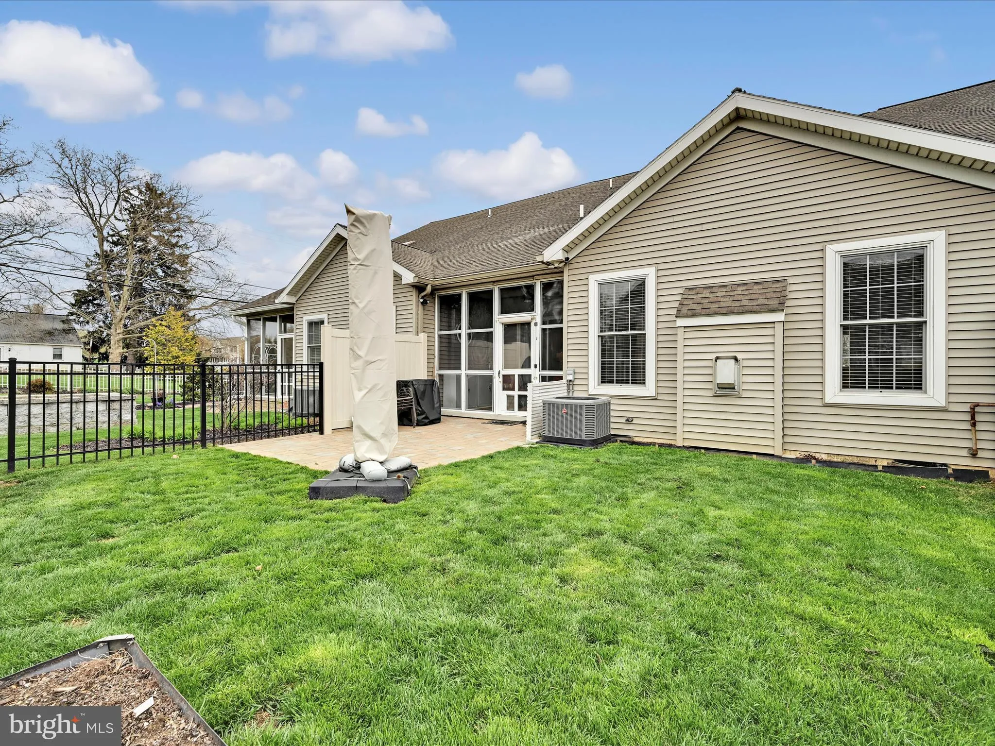 Ephrata, Pennsylvania 17522, United States, 3 Bedrooms Bedrooms, ,3 BathroomsBathrooms,Residential,Pending,108988