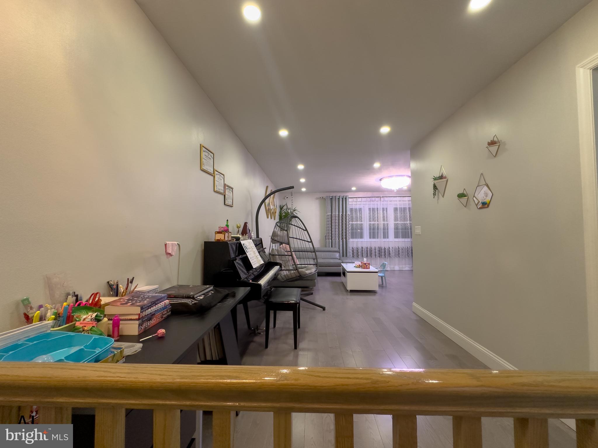 LEXINGTON PARK - Residential