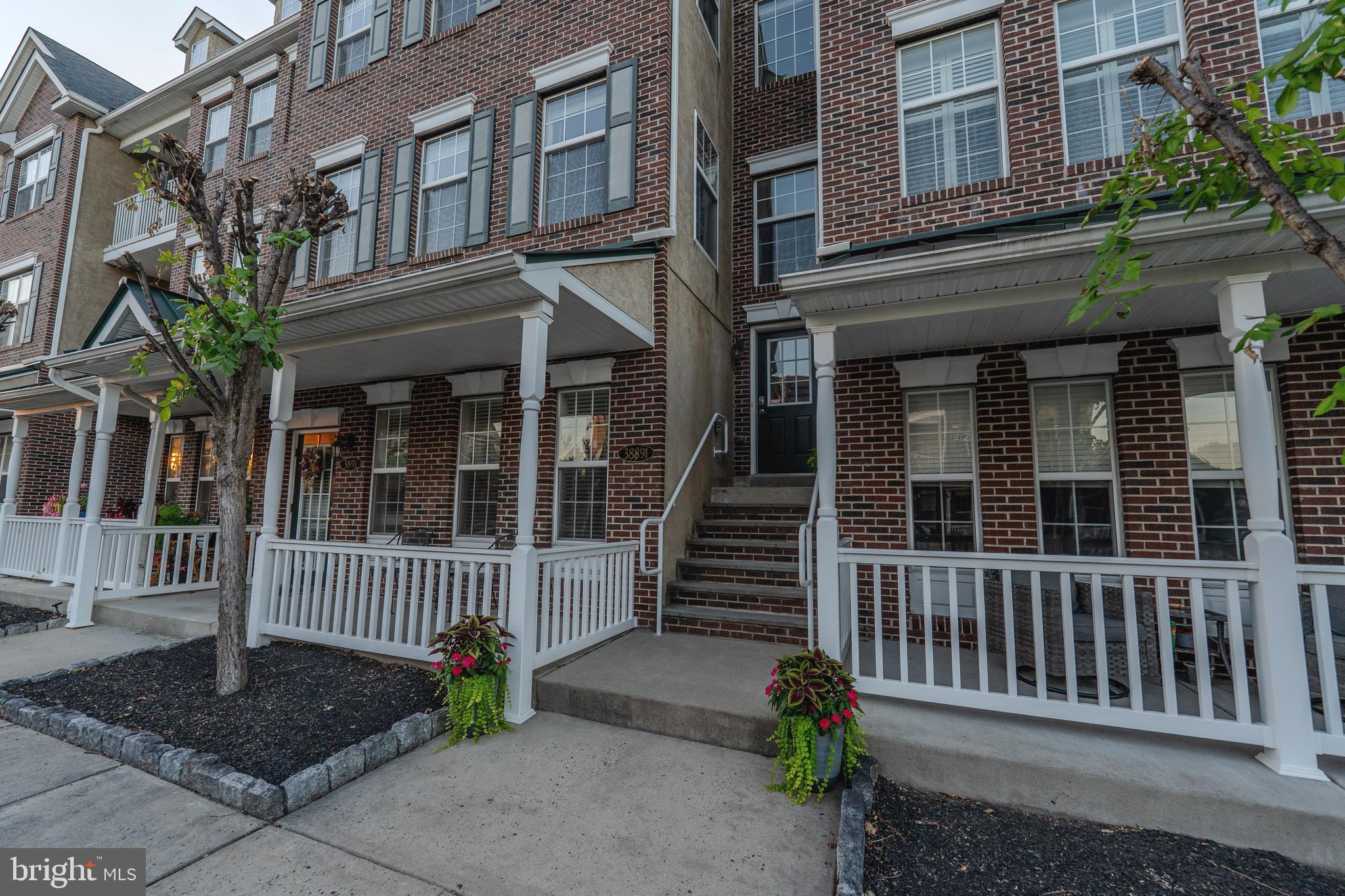 3889 ASHLAND DRIVE C-2