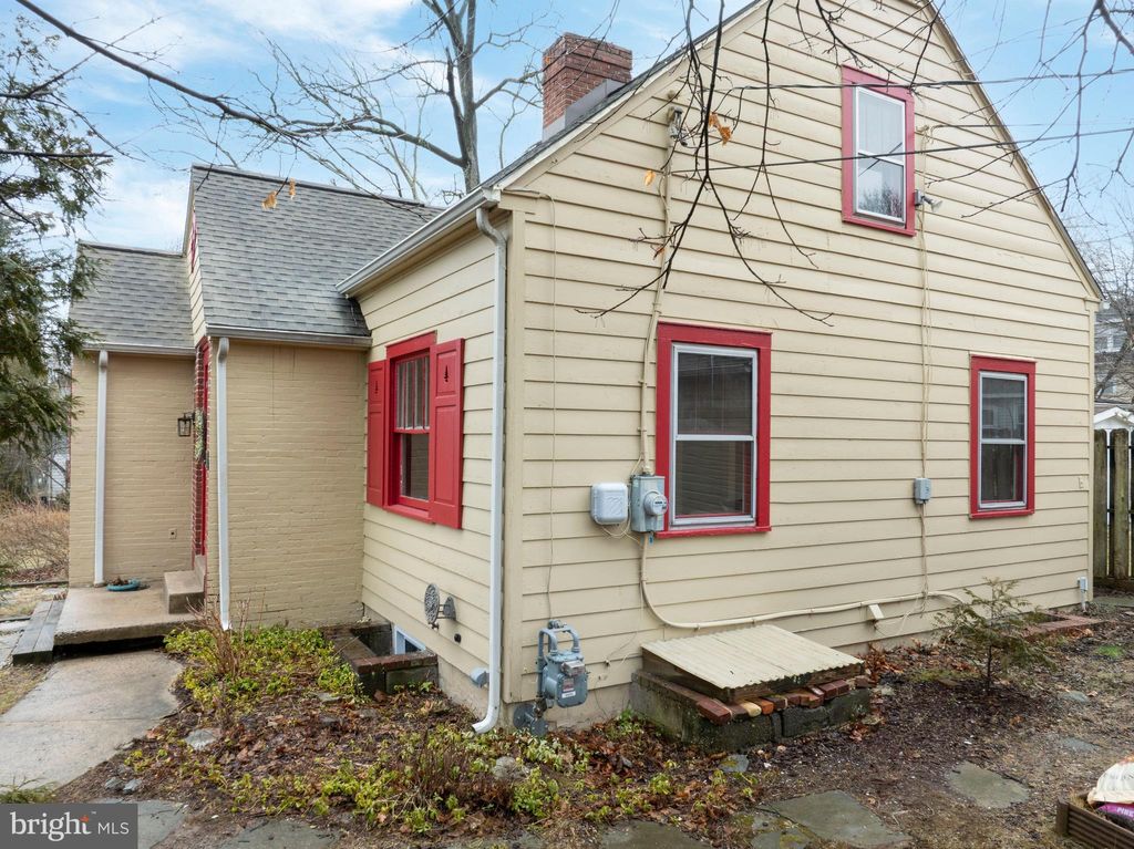 Photo of 103 E Hamilton Avenue, STATE COLLEGE, PA 16801 (MLS # PACE2516620)