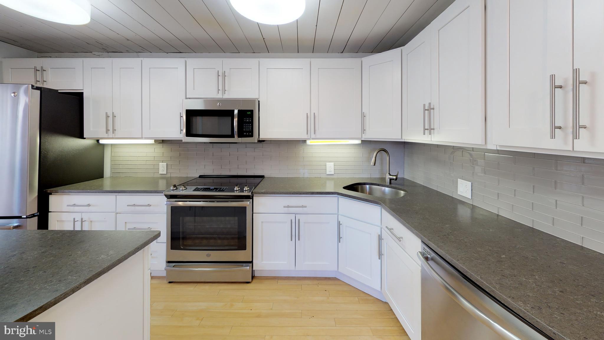 RITTENHOUSE SQUARE - Residential Lease