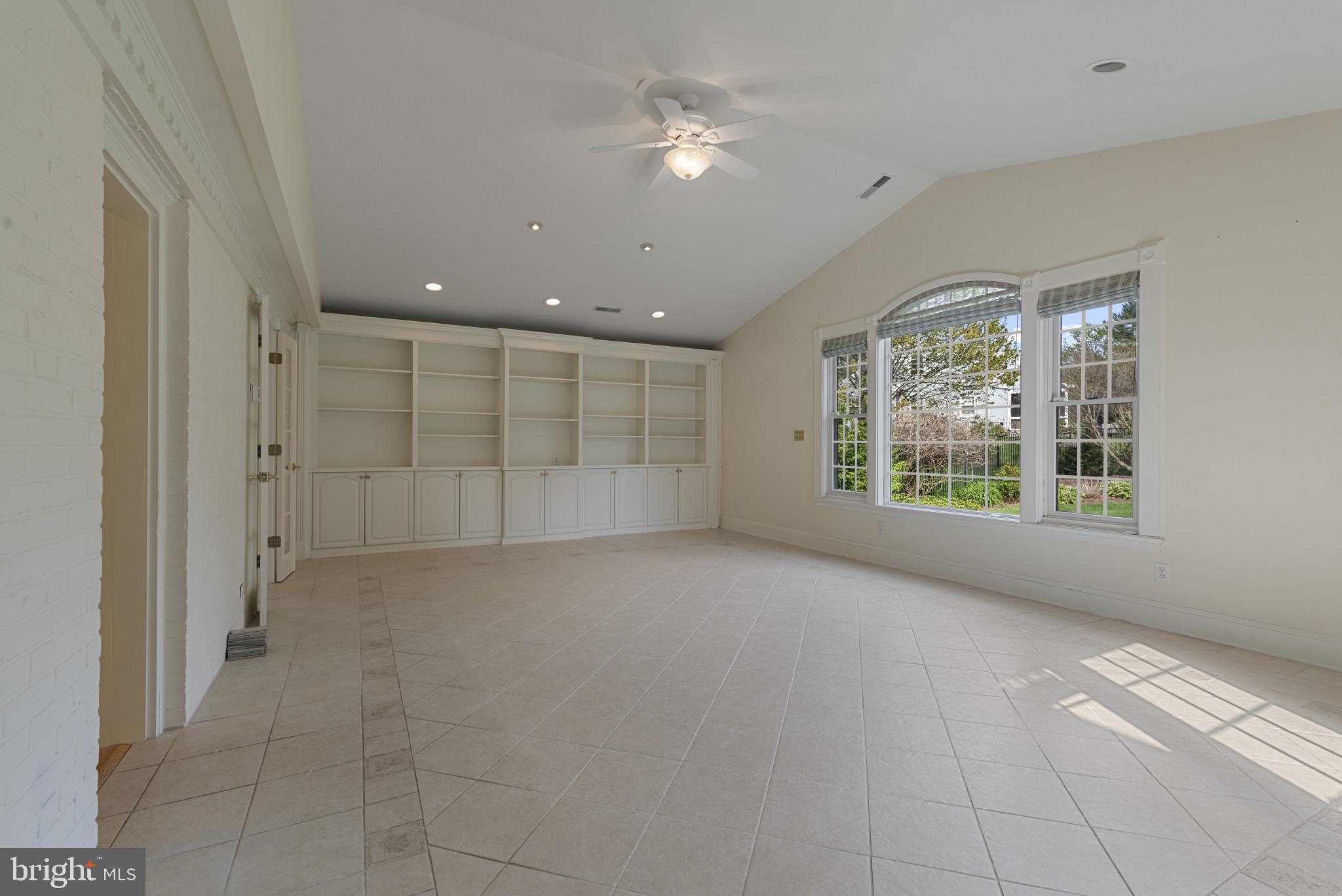 WAKEFIELD - Residential