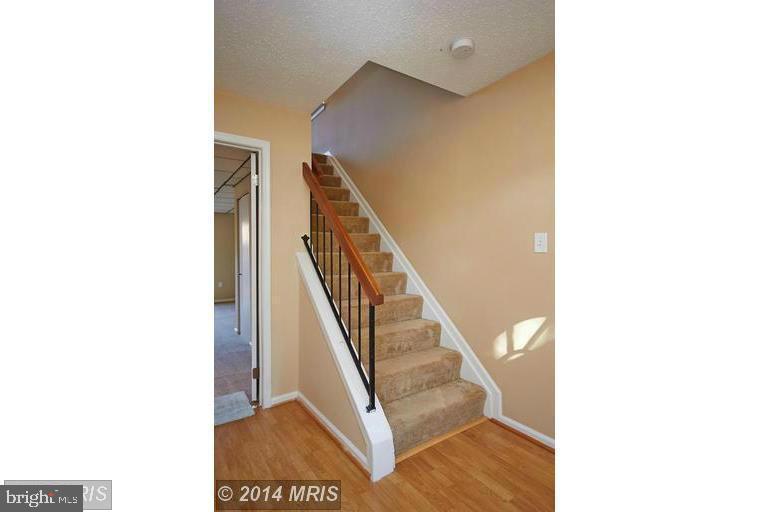 SINGLETONS GROVE - Residential Lease