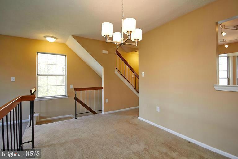 SINGLETONS GROVE - Residential Lease