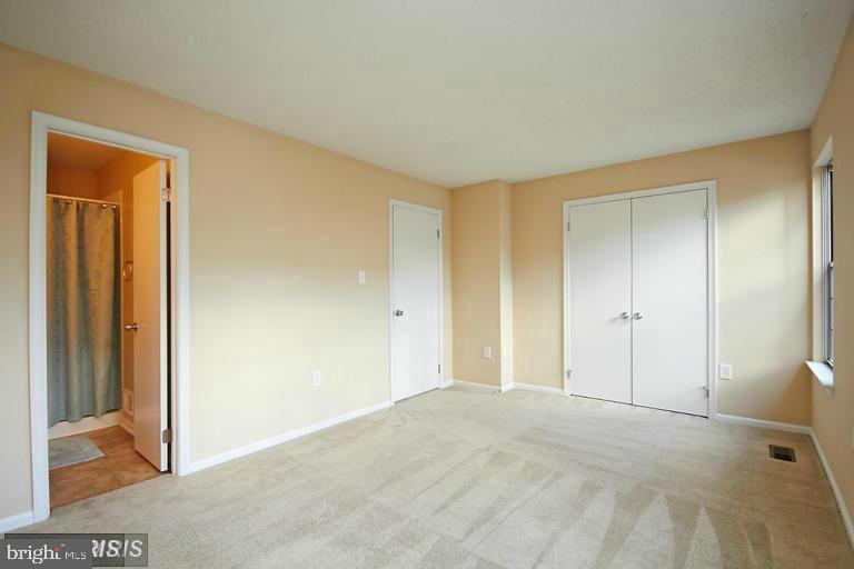 SINGLETONS GROVE - Residential Lease