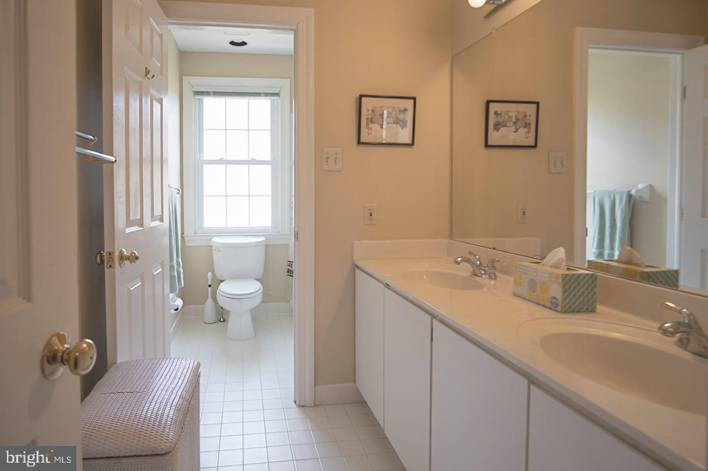 BROOKFIELD - Residential